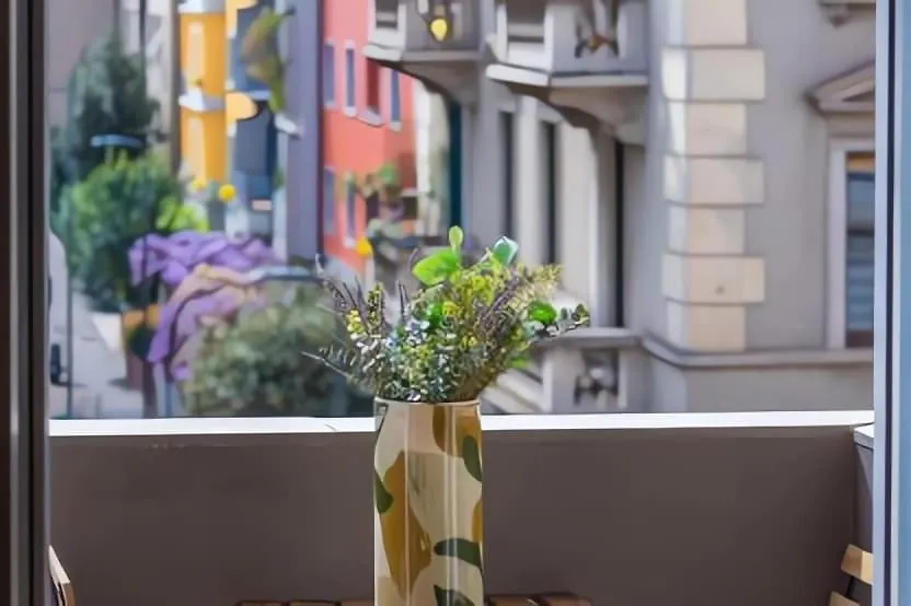Green Apple - A 10 Minuti Dal Duomo Di Milano 0*,  İtalya