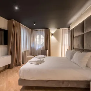  Apartamento Brera Luxury Near Duomo With Wifi